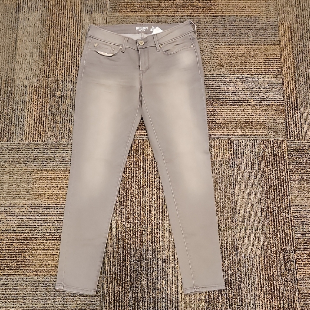 Levi's Denizen Low-rise Jegging Size 9